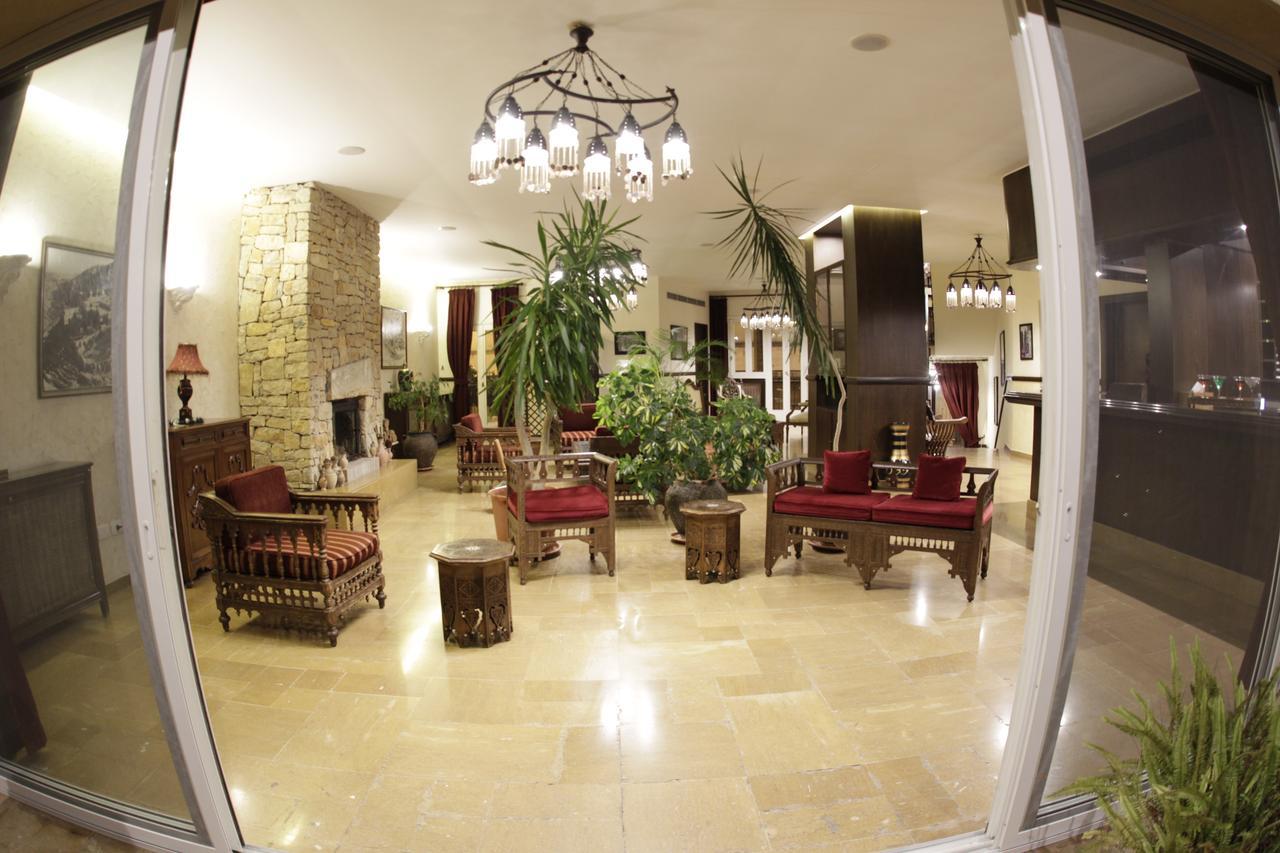 Quartier Suisse Hotel Brummana Exterior foto